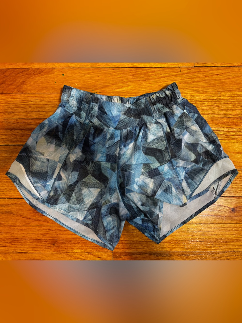 lululemon athletica Blue Geometric Print Athletic Shorts size 2 Tall